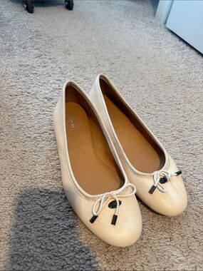 Coach Women's Cream Ballet Flats with Bow